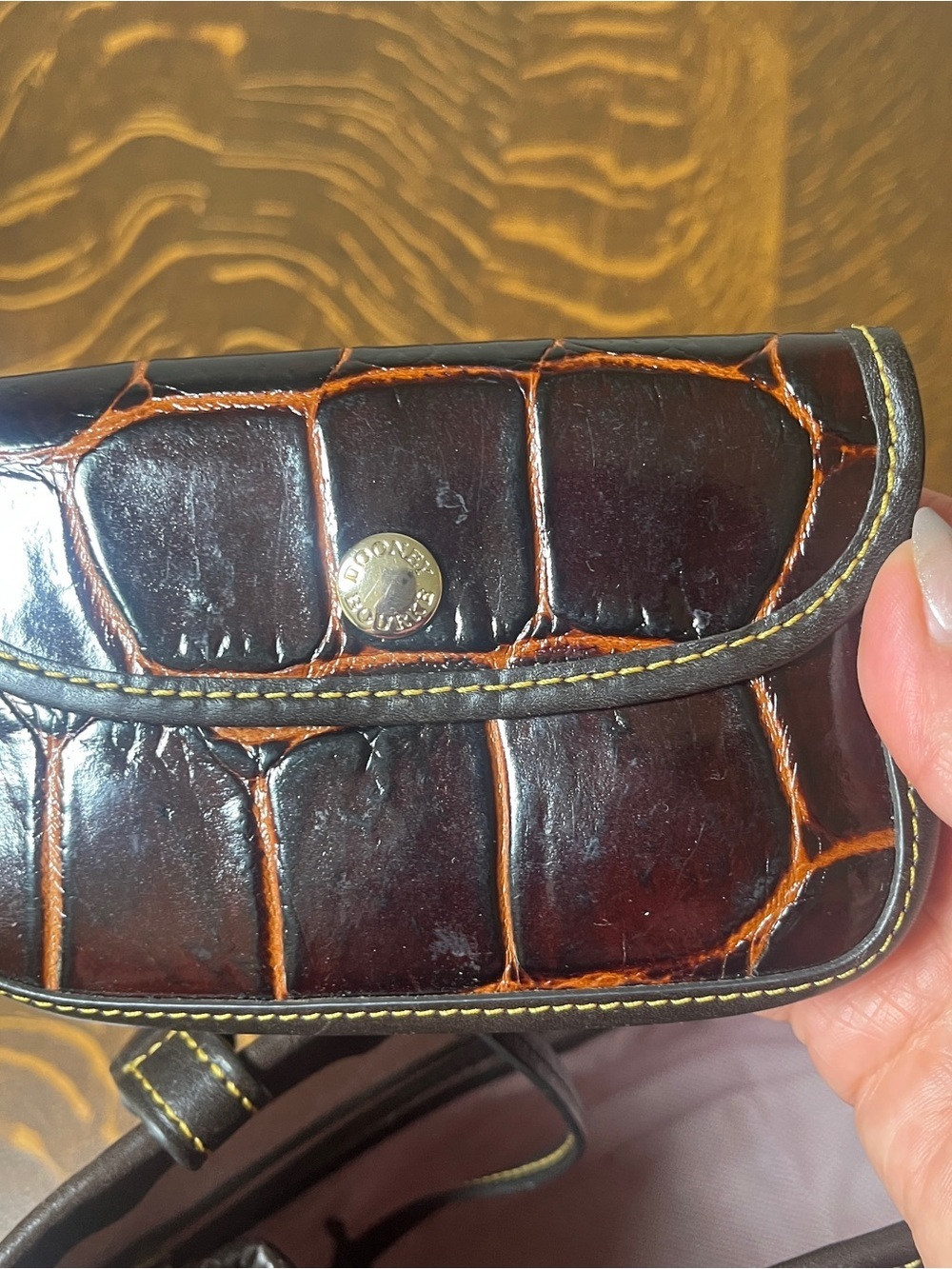 Dooney & Bourke Dark Cognac Croc-Embossed Leather Shoulder Bag w/a wallet. - Picture 10 of 12